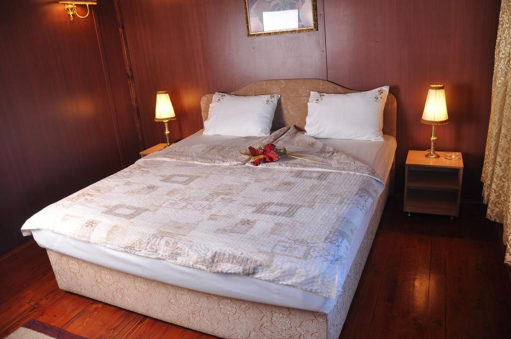 Hotel Brod Panini Veles Oda fotoğraf